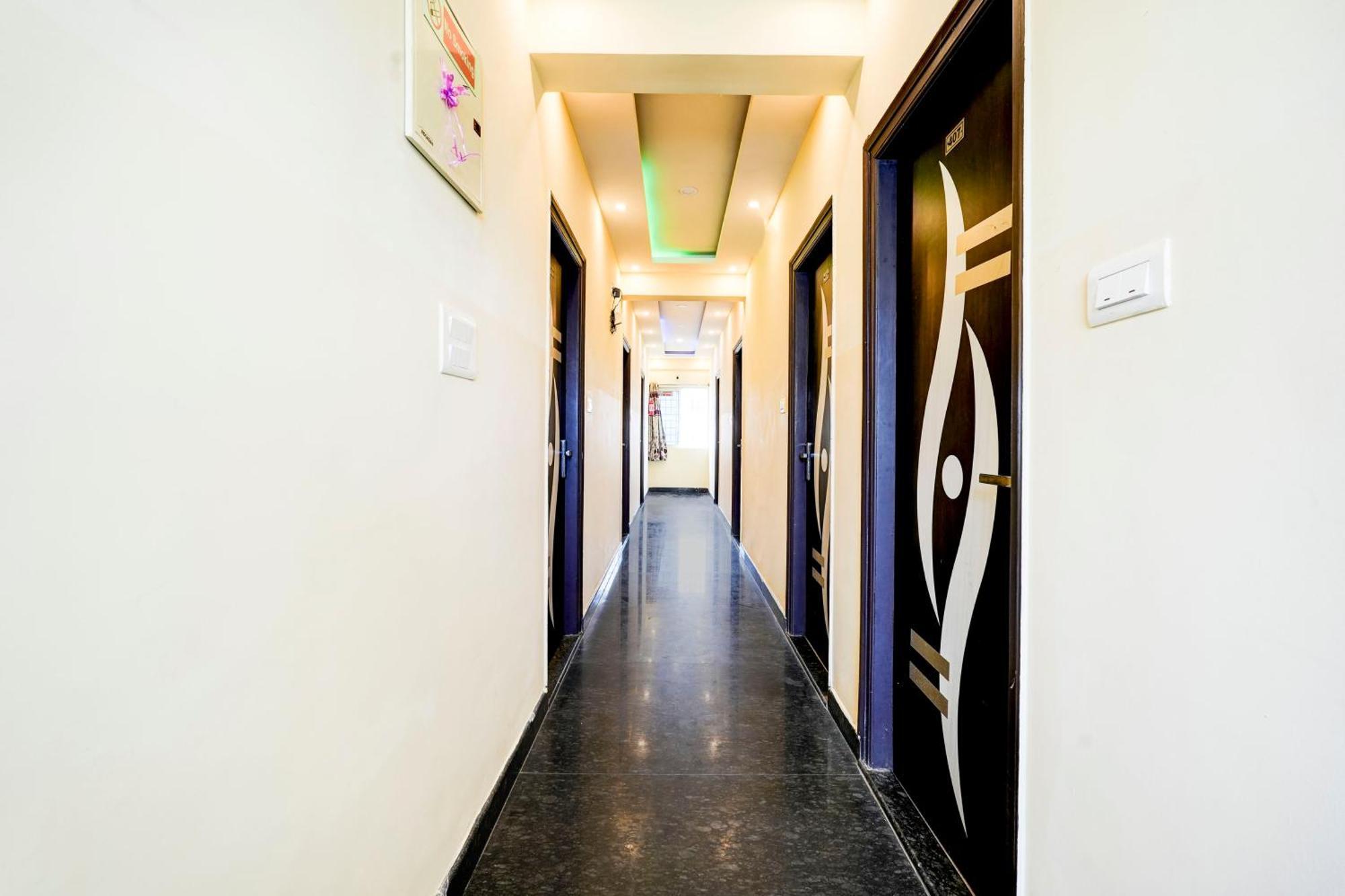 Super Hotel O Ganakkal Near Bgs Hospital Junction Formerly Omkar Global Inn Bangalore Eksteriør billede